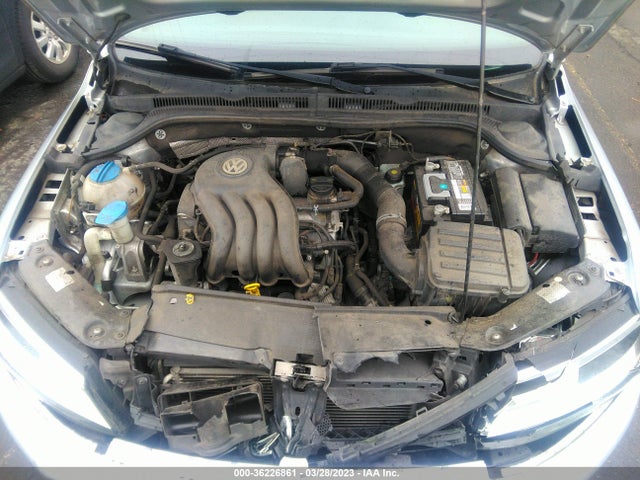 3VW2K7AJ4EM248613 Volkswagen Jetta Sedan S