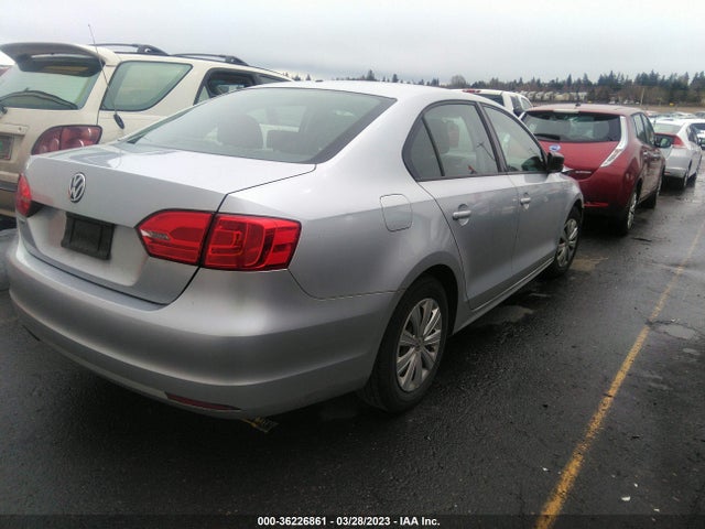 3VW2K7AJ4EM248613 Volkswagen Jetta Sedan S