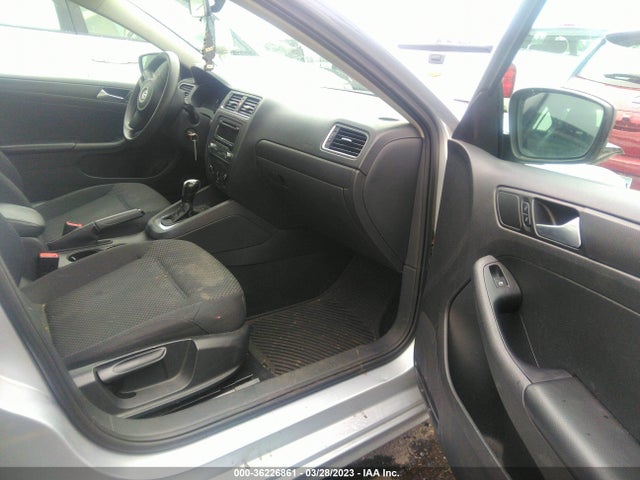 3VW2K7AJ4EM248613 Volkswagen Jetta Sedan S
