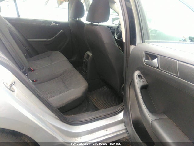 3VW2K7AJ4EM248613 Volkswagen Jetta Sedan S