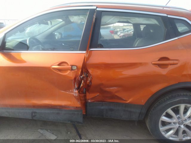 JN1BJ1CW8LW386070 Nissan Rogue Sport Sv
