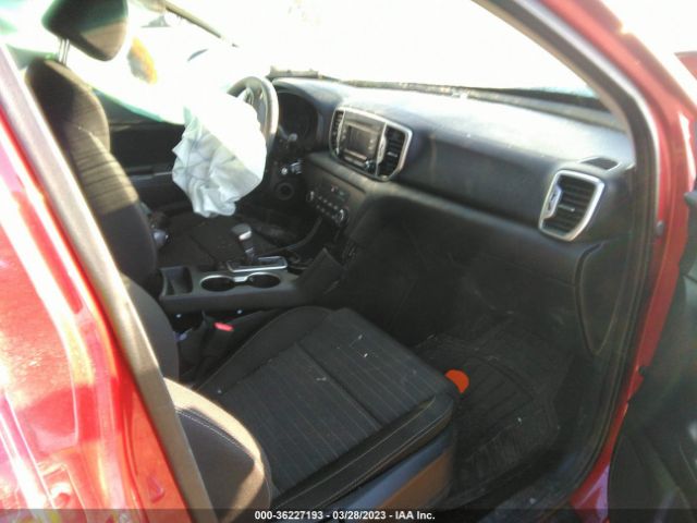 KNDPMCAC6J7489235 KIA Sportage Lx