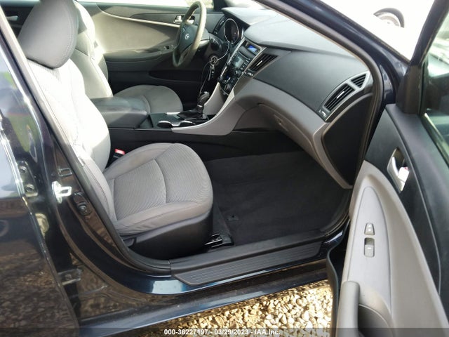2013 HYUNDAI SONATA GLS VIN: 5NPEB4AC4DH807789