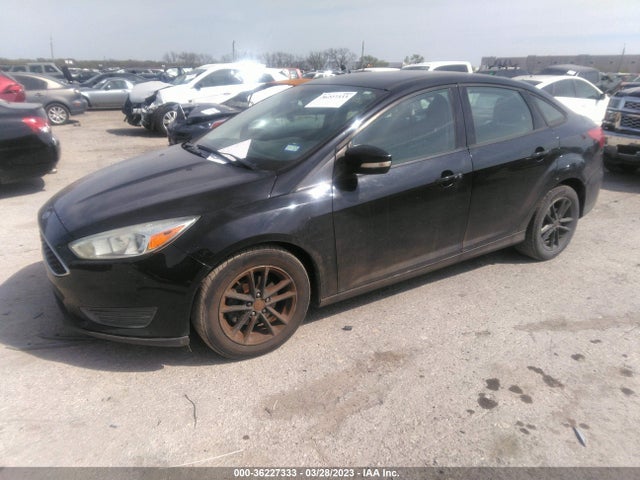 Ford FOCUS SE 2017 1FADP3F22HL270791 Image 2