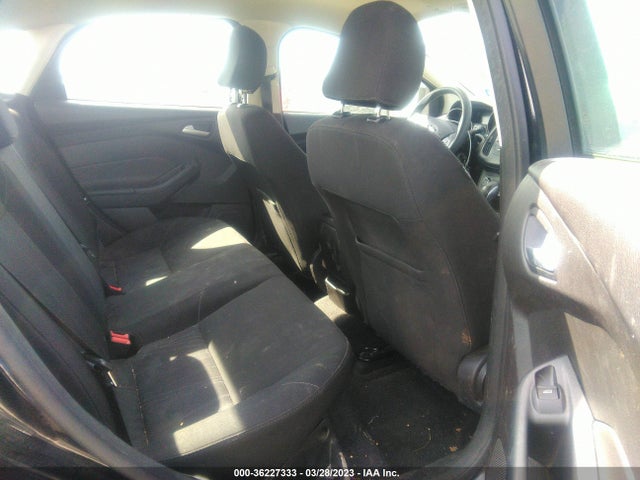 Ford FOCUS SE 2017 1FADP3F22HL270791 Image 9