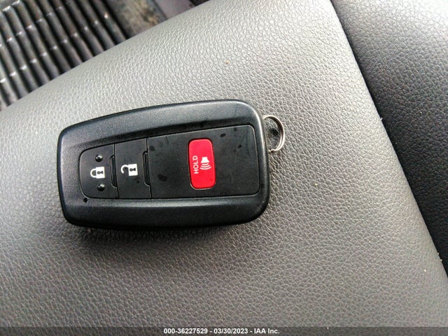 Toyota 4runner Sr5 Premium 2022 JTEFU5JR6N5272566 Image 3