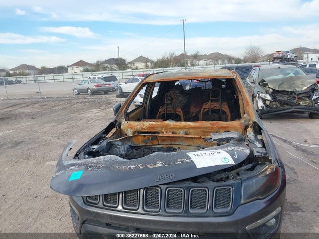2019 JEEP COMPASS TRAILHAWK 4X4 VIN: 3C4NJDDB5KT770254