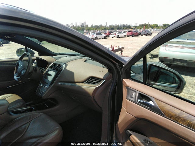 2018 Lincoln MKC, VIN: 5LMCJ3C92JUL22941