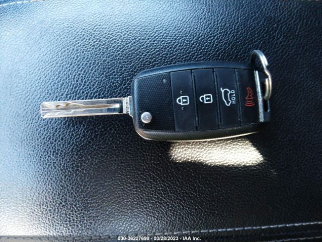 KNDPM3AC6H7064057 KIA Sportage Lx
