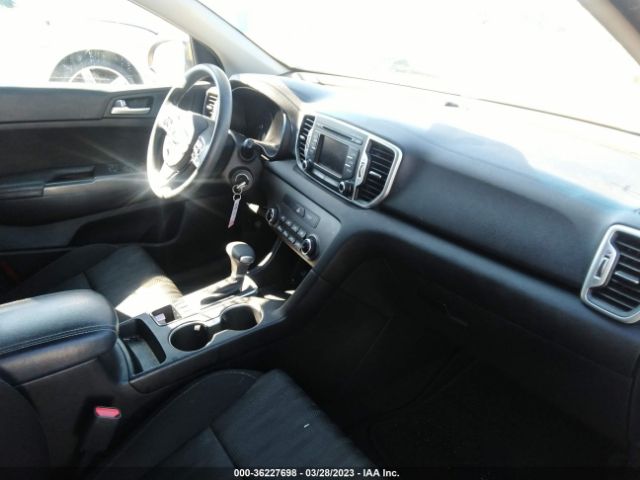 KNDPM3AC6H7064057 KIA Sportage Lx
