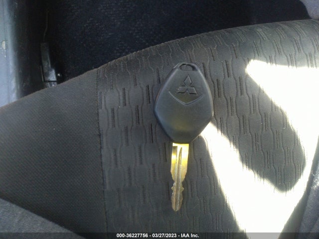 JA4AD2A39EZ011752 Mitsubishi Outlander Es