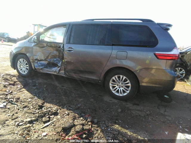 2017 TOYOTA SIENNA XLE AUTO ACCESS VIN: 5TDYZ3DC5HS886193