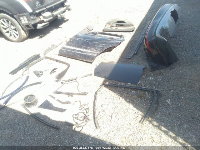 WA1LAAF73JD000678 Audi Q7 Premium Plus
