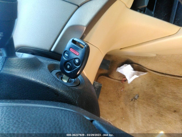 2009 HONDA ACCORD SDN LX VIN: JHMCP26369C016851