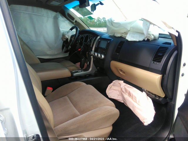 2015 Toyota Sequoia, VIN: 5TDBW5G11FS124917