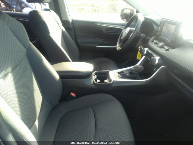Toyota RAV4 LE 2020 JTMF1RFV1LD531039 Image 6