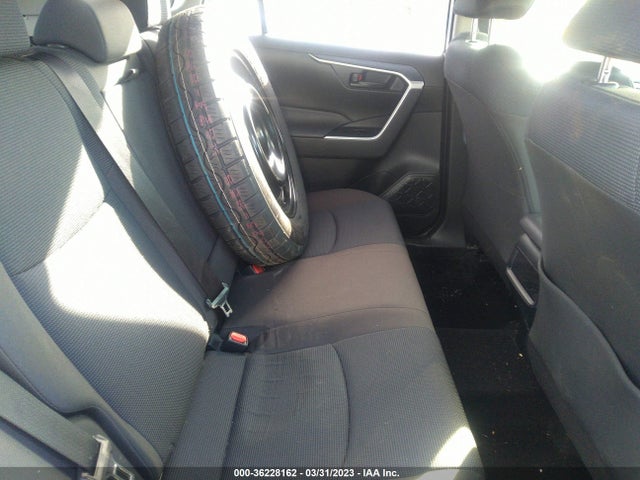 Toyota RAV4 LE 2020 JTMF1RFV1LD531039 Image 9