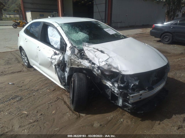 Toyota COROLLA LE 2021 5YFEPMAE0MP218115 Image 1
