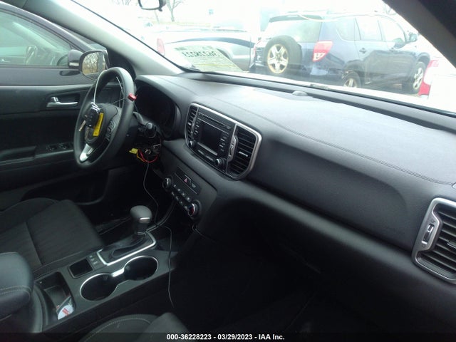 2019 KIA SPORTAGE LX VIN: KNDPMCAC5K7614842