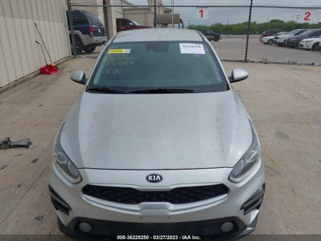 3KPF24AD1ME267528 KIA Forte Lxs