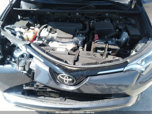 2018 TOYOTA RAV4 XLE/ADVENTURE VIN: JTMWFREV8JJ151231