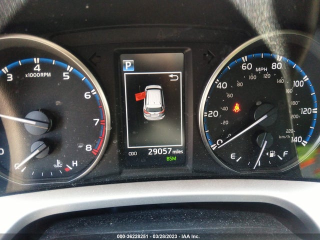 2018 TOYOTA RAV4 XLE/ADVENTURE VIN: JTMWFREV8JJ151231