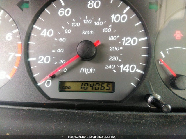 2001 MAZDA 626 LX/ES VIN: 1YVGF22C415237623