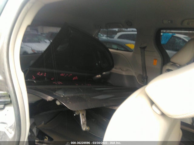 Toyota SIENNA XLE 2014 5TDYK3DC9ES506868 Image 4