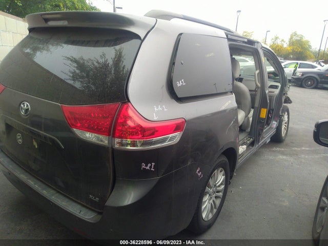 Toyota SIENNA XLE 2014 5TDYK3DC9ES506868 Image 6