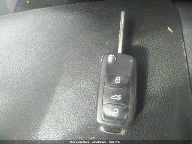 2012 VOLKSWAGEN JETTA SEDAN SE W VIN: 3VWDP7AJ6CM461554