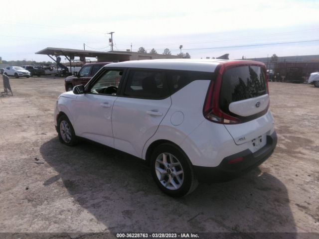 KNDJ23AU3M7748076 KIA SOUL S