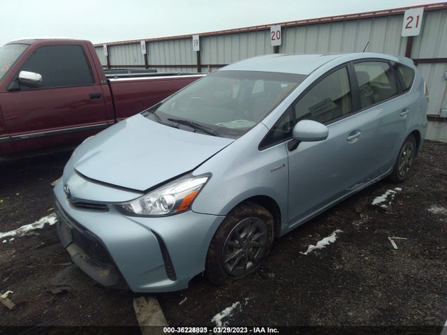 Toyota Prius V Two/five/three/four 2015 JTDZN3EU2FJ023594 Image 2