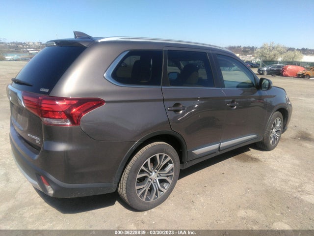 JA4AZ3A3XJZ044499 Mitsubishi Outlander Es/se/sel/le