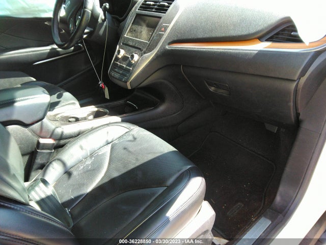 2015 Lincoln MKC, VIN: 5LMCJ2A95FUJ35181