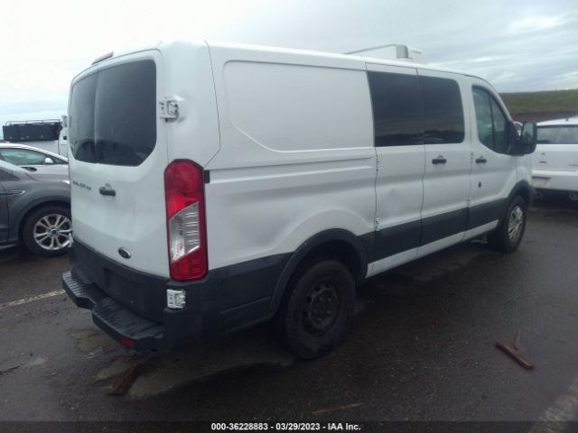 1FTNR1ZM0FKA66617 Ford TRANSIT CARGO VAN