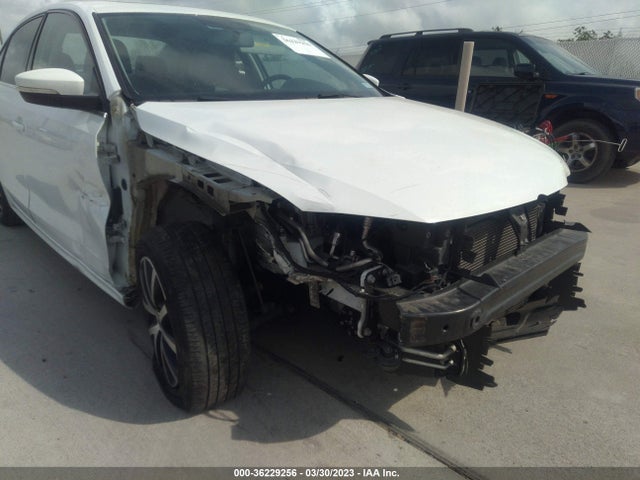 3VWDB7AJ8HM305196 Volkswagen Jetta 1.4t Se