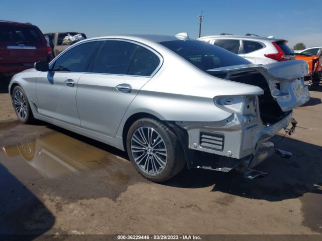 WBAJE5C30HG917075 BMW 5 Series 540i