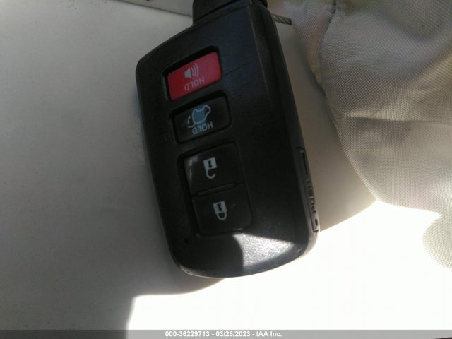 Toyota Highlander Limited 2014 5TDDKRFH0ES010447 Image 3