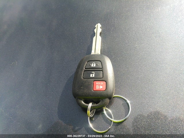 Toyota RAV4 LE 2014 JTMBFREV3EJ002570 Image 3