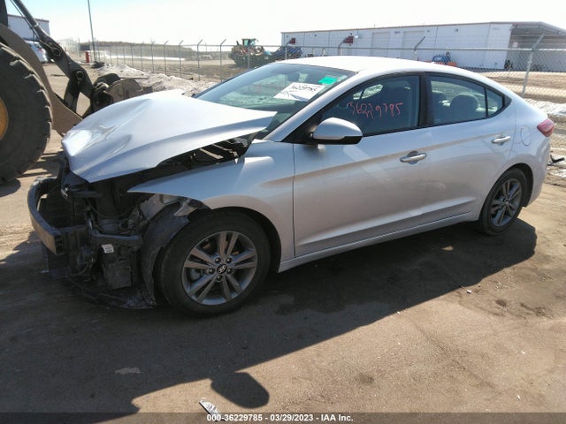 Hyundai ELANTRA SEL 2018 5NPD84LF0JH267788 Image 2