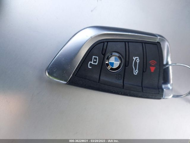 3MW5R1J05L8B38415 BMW 3 Series 330i