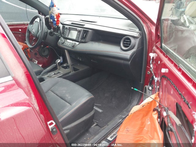 Toyota RAV4 SE 2018 2T3NFREV0JW502033 Image 5