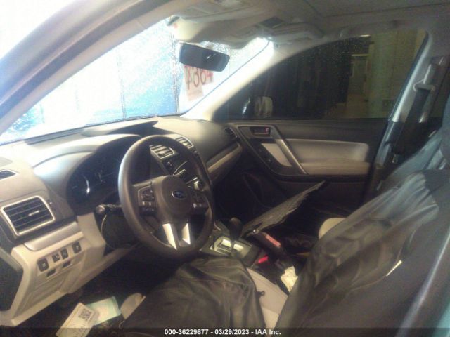 JF2SJAGC1HH812885 Subaru Forester Premium