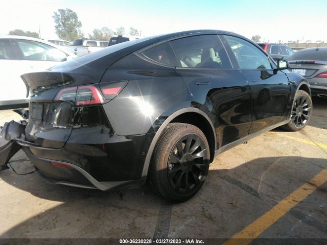 7SAYGAEE1NF432732 Tesla Model Y Long Range