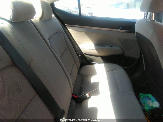 2018 HYUNDAI ELANTRA SE VIN: 5NPD74LF6JH363427