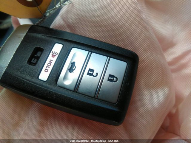 19UDE2F72HA014704 Acura Ilx W