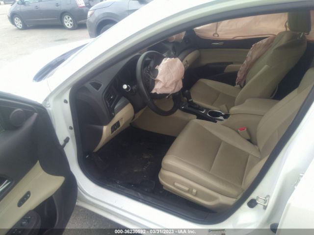 19UDE2F72HA014704 Acura Ilx W