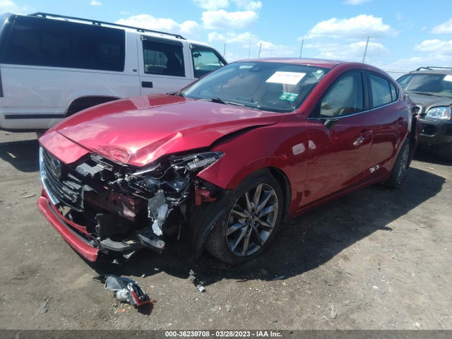 2018 MAZDA MAZDA3 4-DOOR GRAND TOURING VIN: 3MZBN1W30JM175359