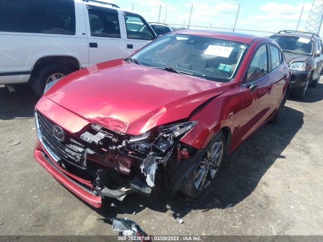 2018 MAZDA MAZDA3 4-DOOR GRAND TOURING VIN: 3MZBN1W30JM175359