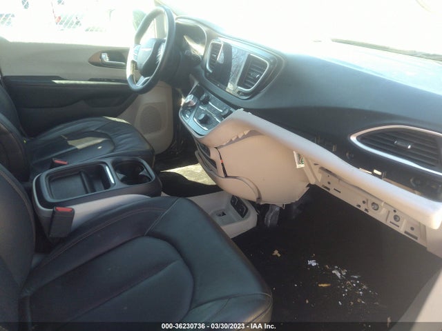 2C4RC1BG9HR757057 Chrysler Pacifica Touring-l